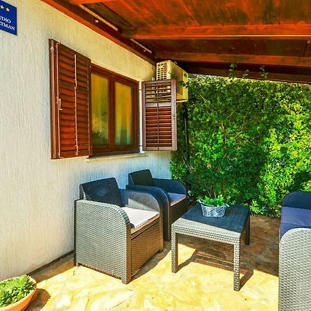 The Big Smile Apartments Πούλα Εξωτερικό φωτογραφία