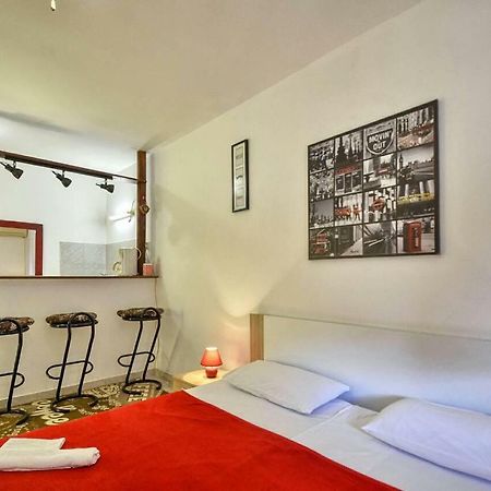 The Big Smile Apartments Πούλα Εξωτερικό φωτογραφία