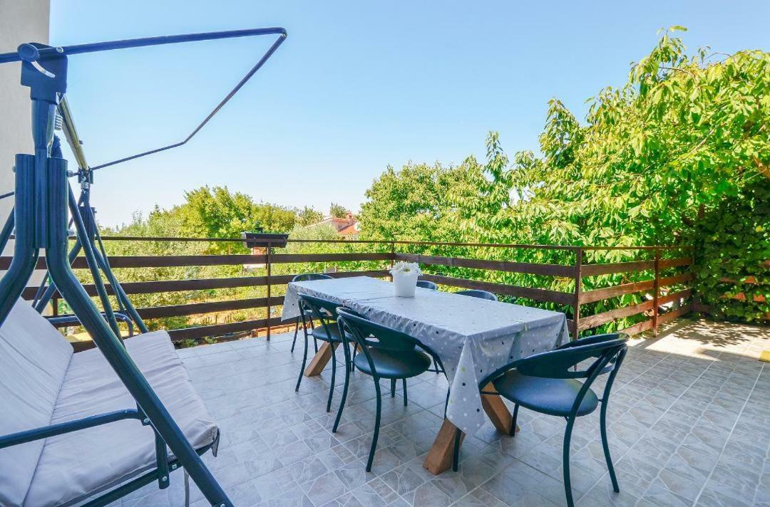 The Big Smile Apartments Πούλα Εξωτερικό φωτογραφία